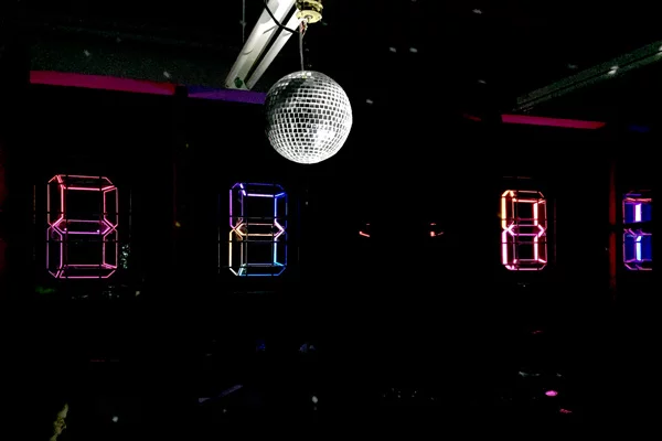 Discoball realizat la atelier FORME