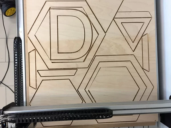 frezare CNC placaj lemn