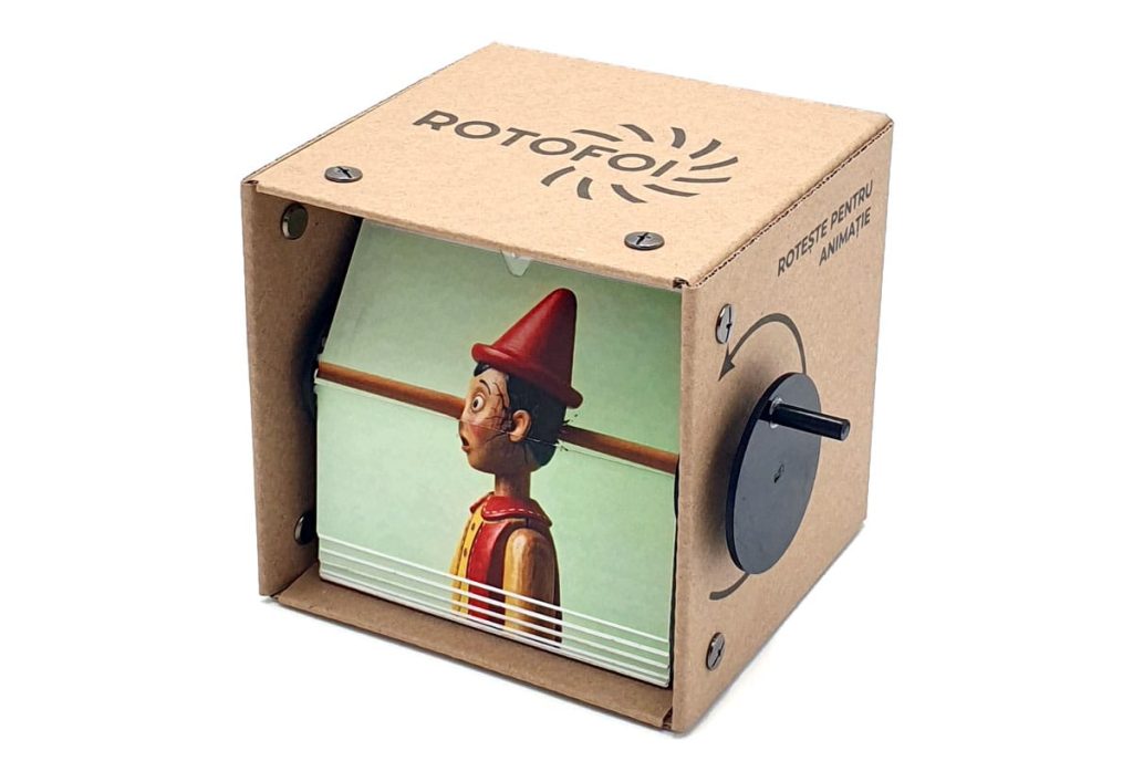 Rotofoi lateral, animație Pinocchio, mâner vizibil